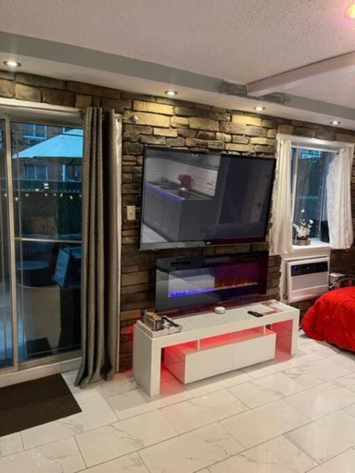 Brooklyn Luxury Spring Retreat With Private Outdoor Space Nowy Jork Zewnętrze zdjęcie